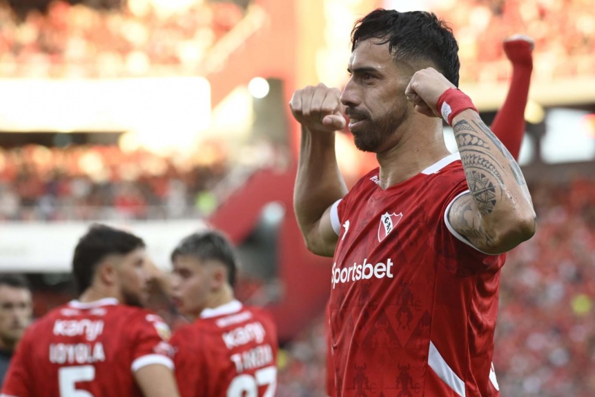 Independiente venci a Sarmiento en su debut