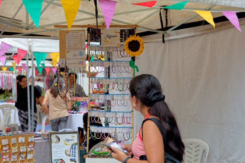 En febrero contina la Feria Municipal Emprender en Berazategui