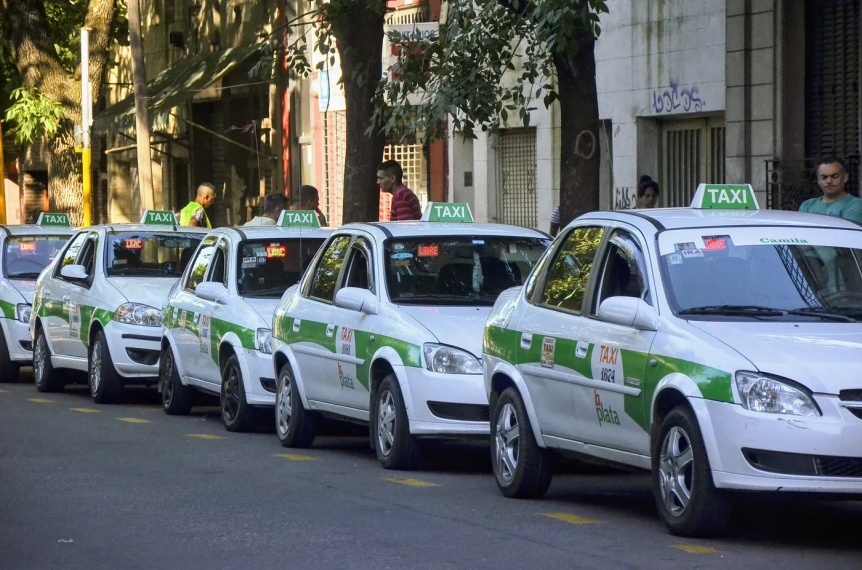 Un taxista intent robarle el celular a un chofer de una aplicacin de viajes en La Plata