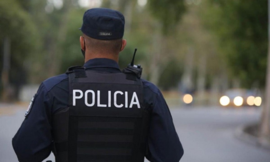 Balearon en la cabeza a oficial de la Polica Bonaerense en un enfrentamiento armado en Berazategui