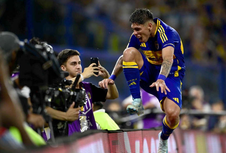 Boca venci a Huracn y logr su primer triunfo en el campeonato