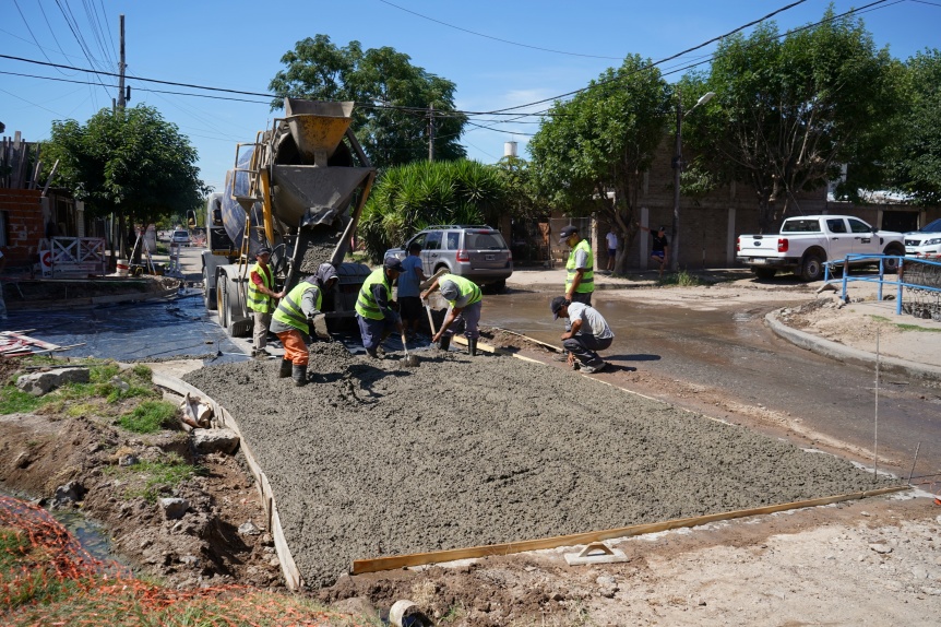 Florencio Varela: Ponen en valor la calle General Hornos con fondos municipales