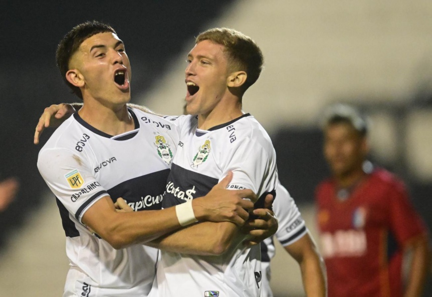 Gimnasia cort la mala racha con un triunfo ante Deportivo Espaol