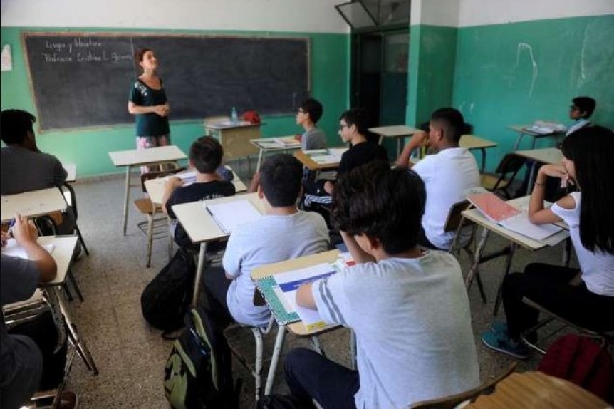 Estudiantes de escuelas secundarias bonaerenses ya estn en las aulas