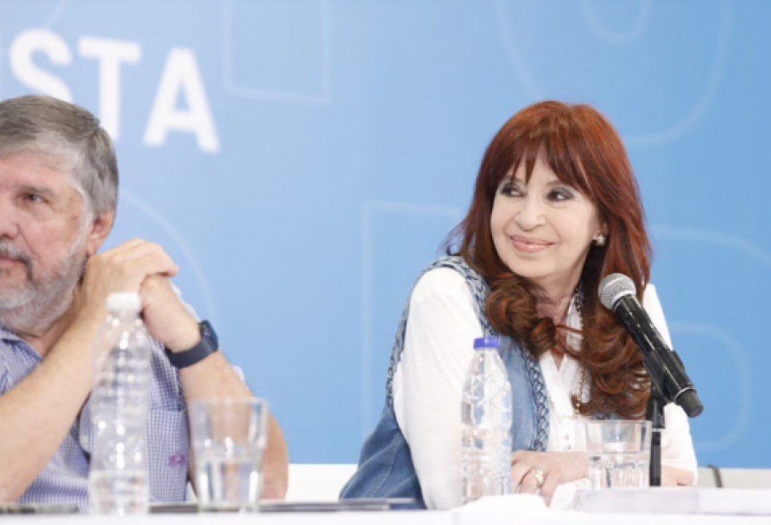 Cristina Kirchner encabez su primera reunin del ao como presidenta del PJ