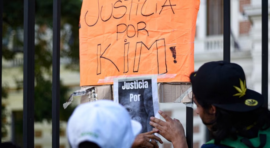 Crimen de Kim: la autopsia revel que muri por los golpes y se conoci que intentaron tirarla por la ventana