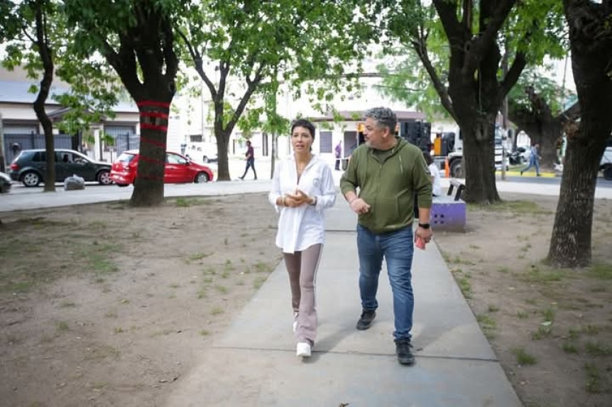 Mayra Mendoza anunci la renovacin de la Plaza Beln y supervis un operativo de limpieza