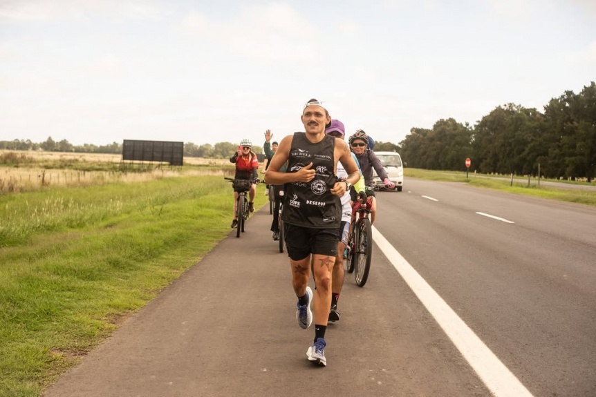 Corriendo de Berazategui a Mar del Plata: El pizzaiolo berazateguense que corre 420km en una misin solidaria