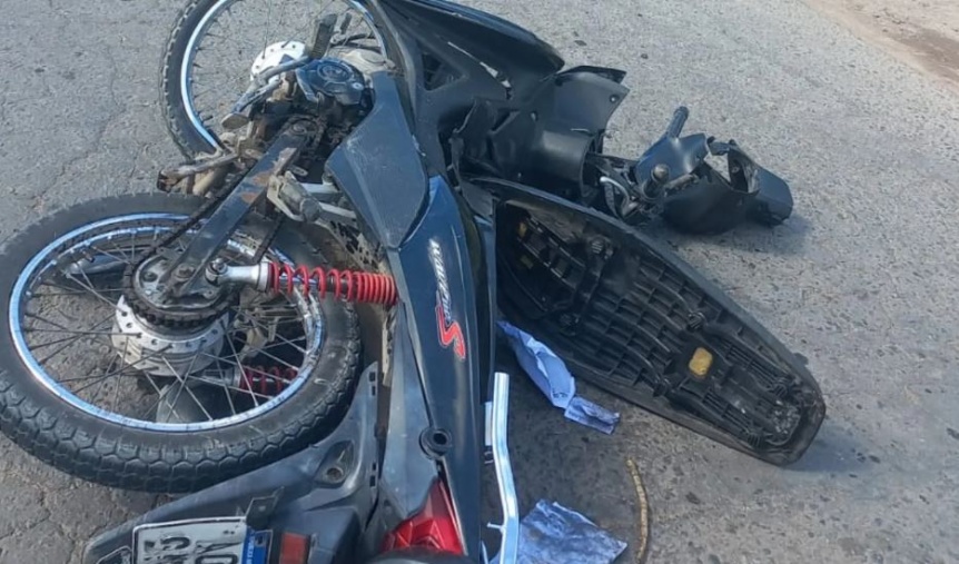 Un hombre muri al chocar con su moto contra un micro en La Plata