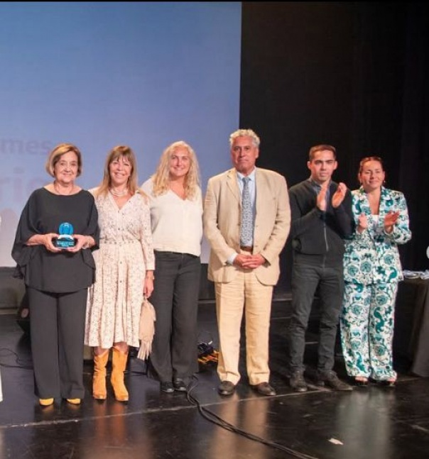 La Cooperadora del Hospital de Quilmes fue distinguida en el Teatro Municipal