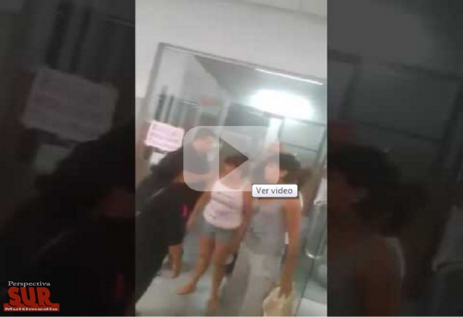 El video del momento en que la mujer se prendi fuego