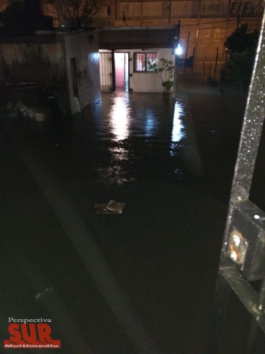 La intensa lluvia se hizo sentir en la ciudad y alrededores