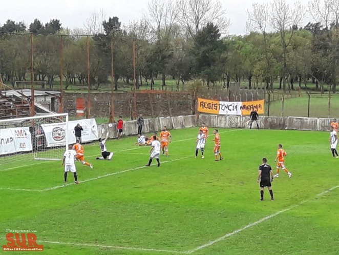 Berazategui cayó en el Norman Lee por 3 a 1